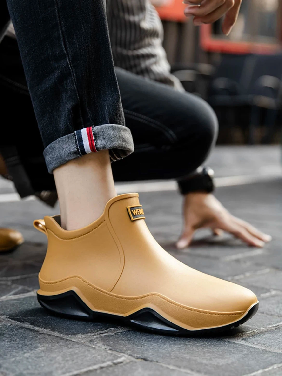 New Rain Shoes Ankle Waterproof Shoes Rain Boots Men Anti-slip Wear-resistant Plush Fashion Kitchen Summer Winter