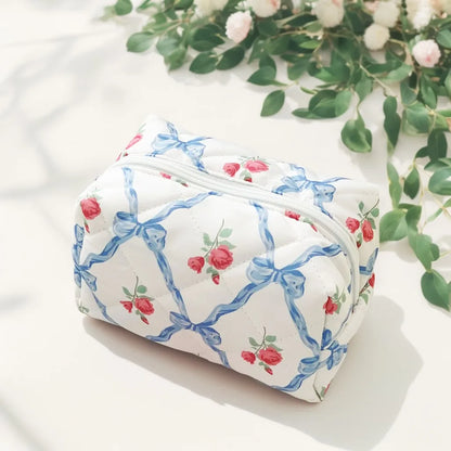 Cute Cosmetic Bag Travel Portable Skin Care Product Clutch Bag For Women Ins Sweet Care Bag Girl Heart Makeup Bag Personality