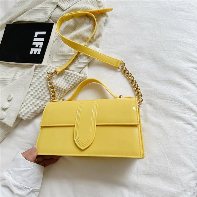 Spring/summer 2025 New Hand Bill of Lading Shoulder Diagonal Female Bag Simple and Versatile Small Bag Under The Arm.