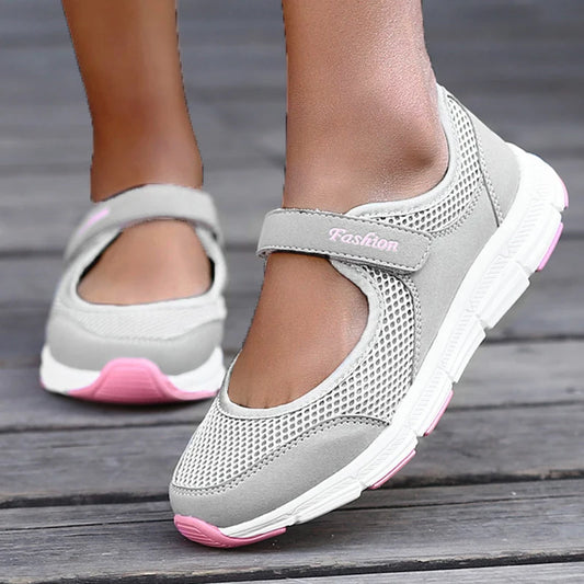 Casual Shoes 2025 New Fashion Women's Sneakers Soft Outdoor Sneakers Women Slip On Breathable Ladies Vulcanize Shoes Women Shoes