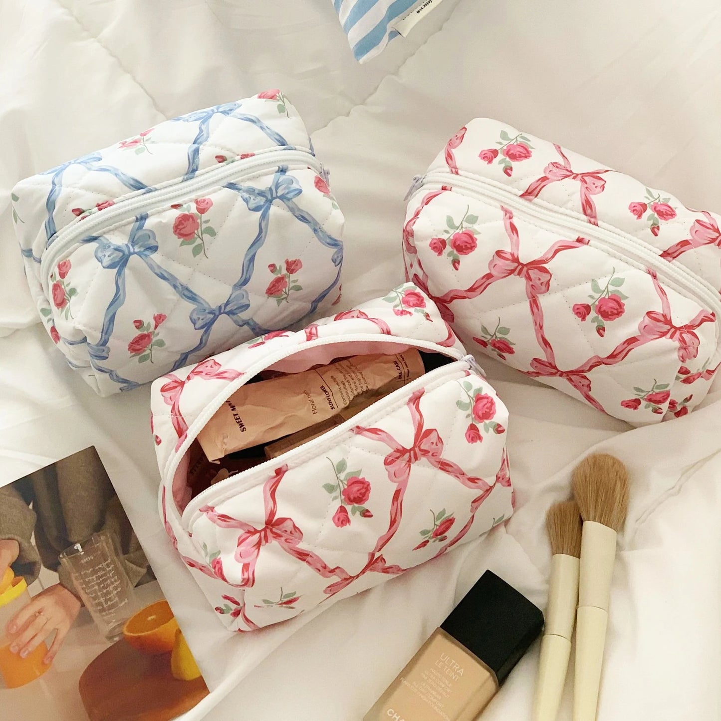 Cute Cosmetic Bag Travel Portable Skin Care Product Clutch Bag For Women Ins Sweet Care Bag Girl Heart Makeup Bag Personality