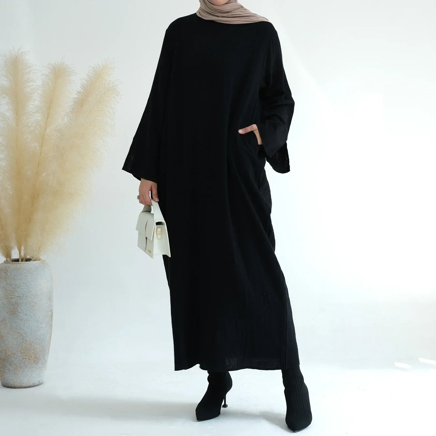 Autumn Abaya Dubai Turkey Muslim Crumpled Cotton Fabric Loose Winter Dresses for Women Islamic Clothes Ramadan Kaftan Hijab Robe