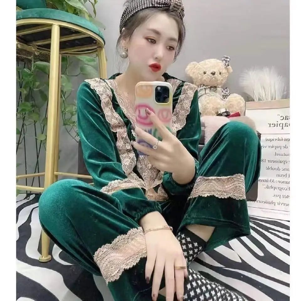 New Autumn Winter Pajamas Women's Golden Velvet Set Loose Loungewear Fashionable Sexy Lace Collared Large Korean Homewear