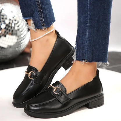 2025 Spring Women’s Leather Shoes British Style Metal Chain Black Mary Jane Low Heels Ladies Casual Loafers