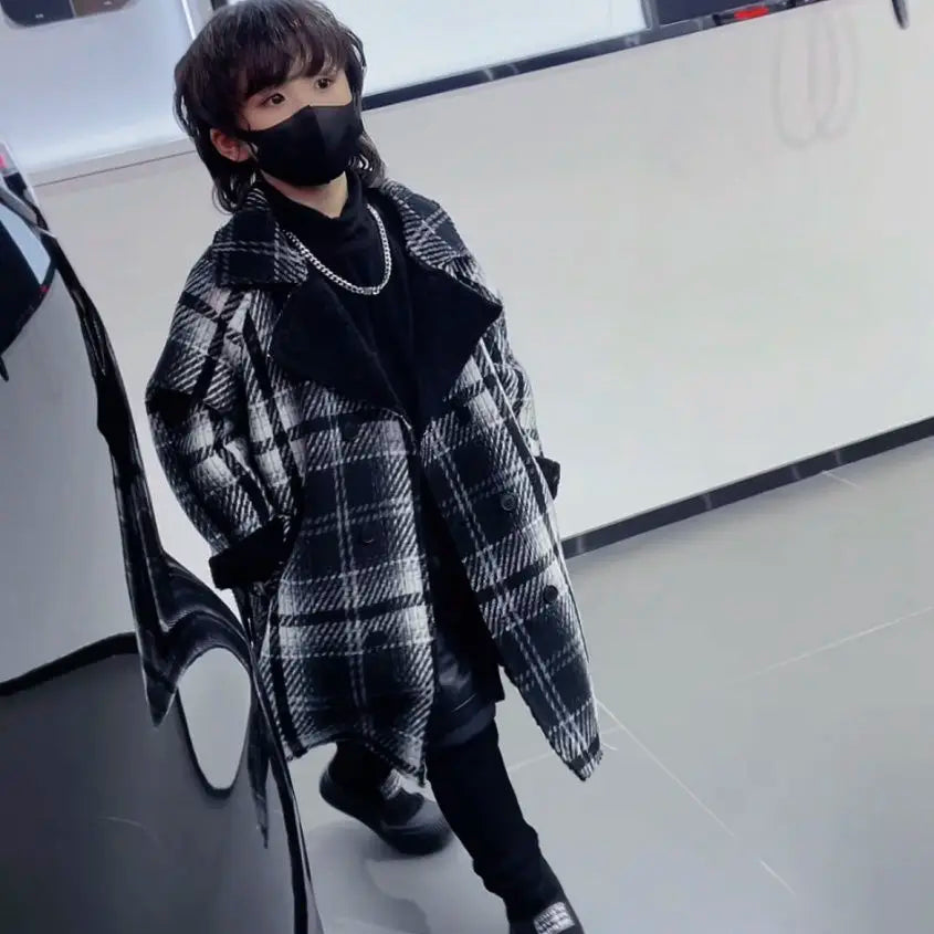 Winter Handsome Boys Long Fashion Cotton Striped velvet Lapel Coat Baby Kids Black Thick Single button Coat Children Warm Jacket